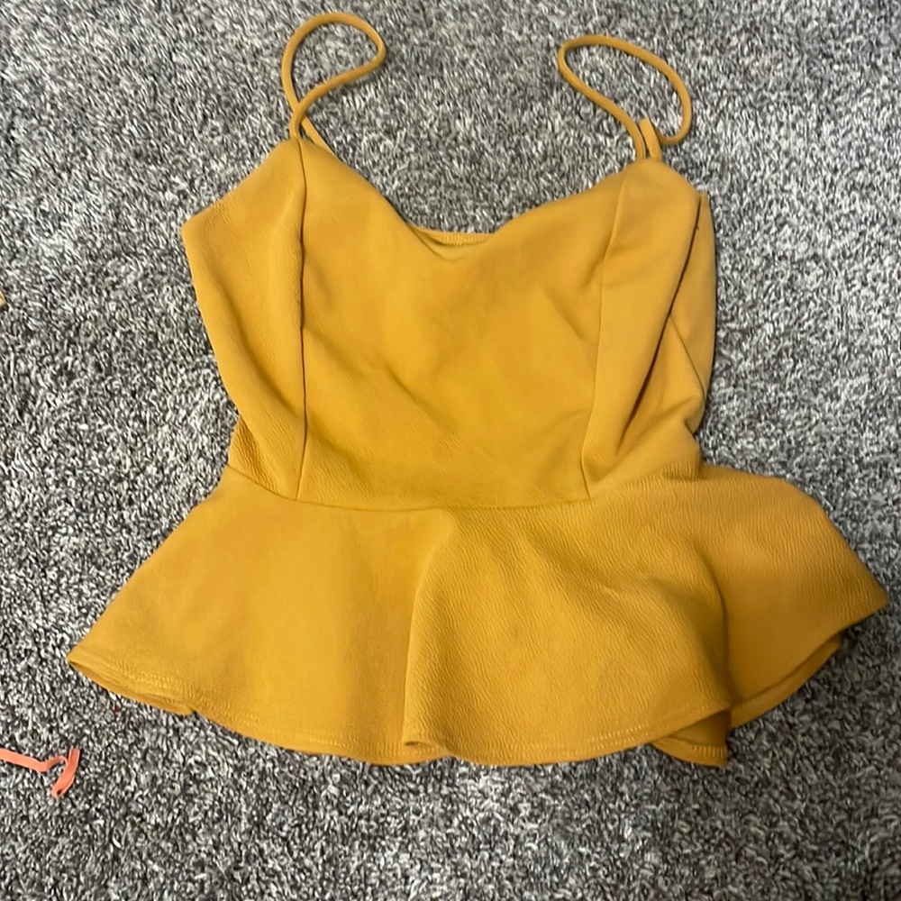 Medium flowey tank top